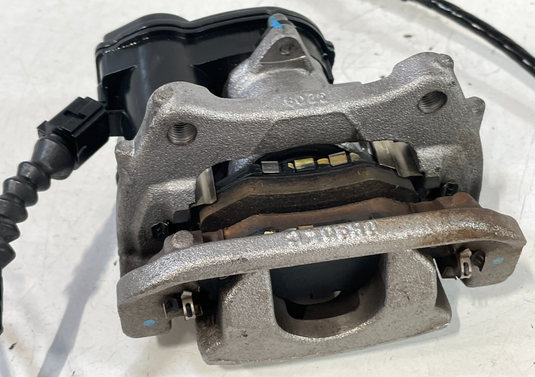 23 - 26 Honda HR-V REAR RIGHT PASSENGER DISC BRAKE CALIPER W/ ABS SENSOR