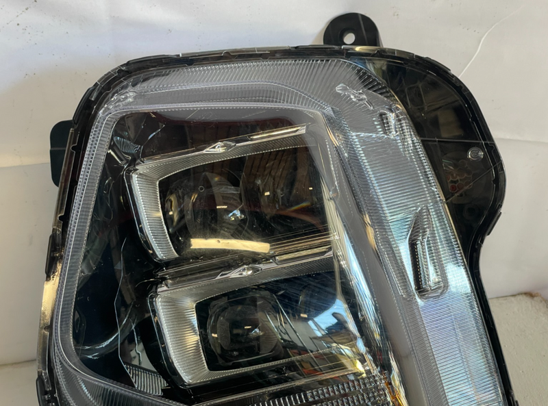 Load image into Gallery viewer, 2025 HYUNDAI TUCSON LIMITED FRONT LEFT SIDE LED HEADLAMP HEADLIGHT #105947
