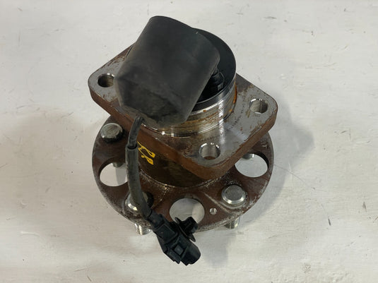 2019-2022 HONDA HR-V REAR RIGHT OR LEFT SIDE WHEEL BEARING HUB W/ WIRE