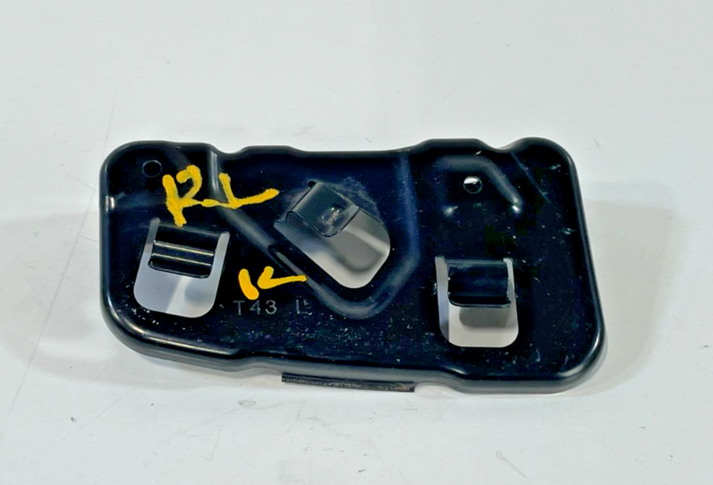 Load image into Gallery viewer, 2022 - 2025 HONDA CIVIC REAR LEFT DRIVER SIDE BUMPER STAY SIDE BRACKET # 101534
