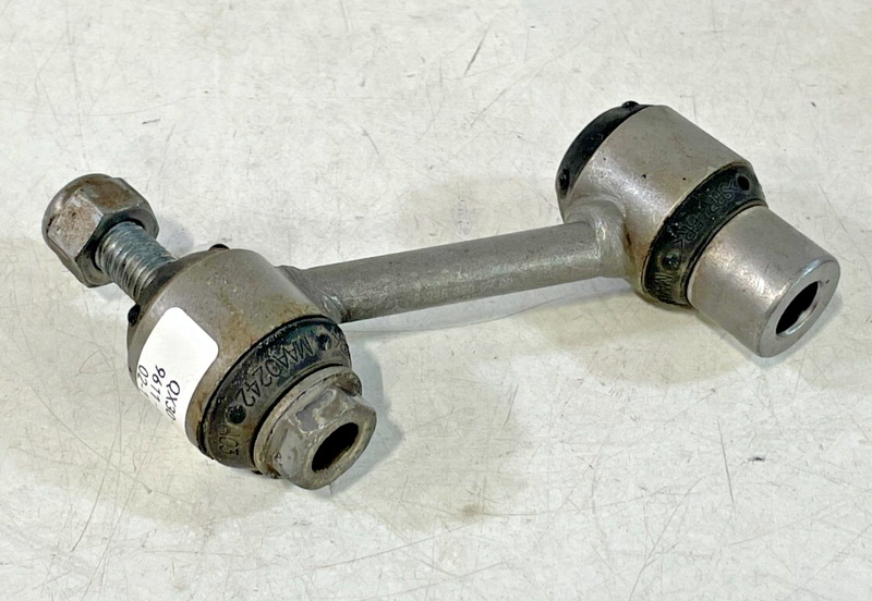 Load image into Gallery viewer, 17-19 INFINITI QX30 REAR RIGHT OR LEFT SIDE STABILIZER SWAY BAR END LINK # 95286
