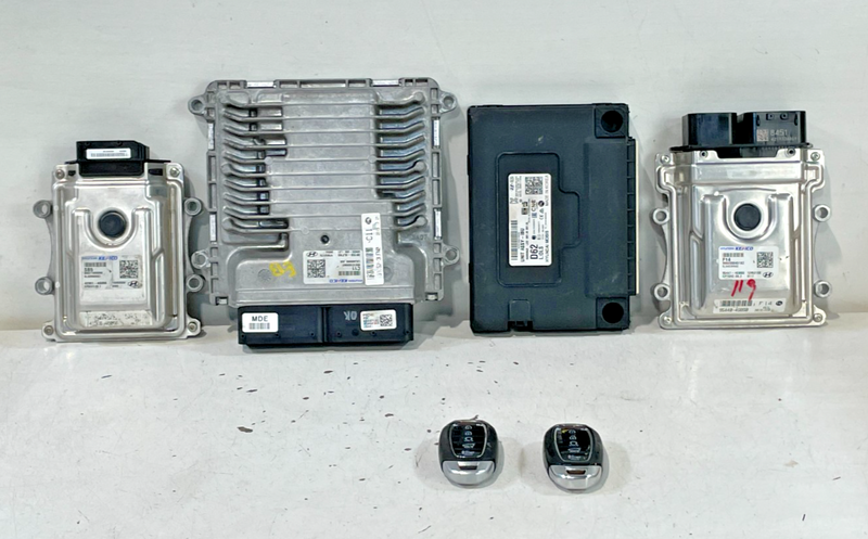 Load image into Gallery viewer, 2020 HYUNDAI PALISADE ENGINE &amp; BODY CONTROL MODULE ECM BCM W/ KEY FOB #100843
