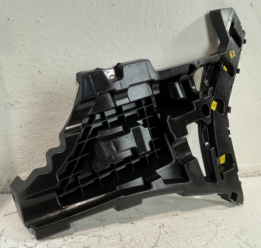 22-25 GENESIS G70 REAR RIGHT SIDE BUMPER MOUNT SUPPORT BRACKET ASSEMBLY