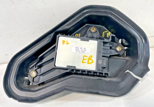 2019-2021 ACURA RDX REAR LEFT SIDE BLIND SPOT MONITOR SENSOR W/ COVER