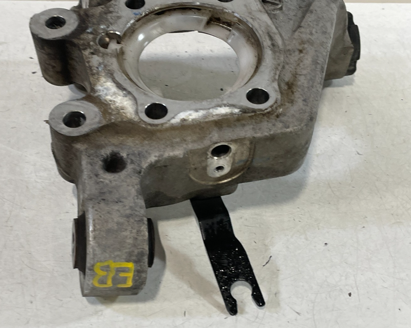 Load image into Gallery viewer, 2019 - 2025 INFINITI QX50 AWD REAR RIGHT PASSENGER SIDE SPINDLE KNUCKLE # 98884
