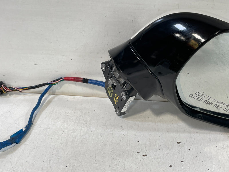 Load image into Gallery viewer, 2017-2019 INFINITI Q60 RIGHT SIDE VIEW DOOR MIRROR W/CAMERA WHITE (QAB) #98730
