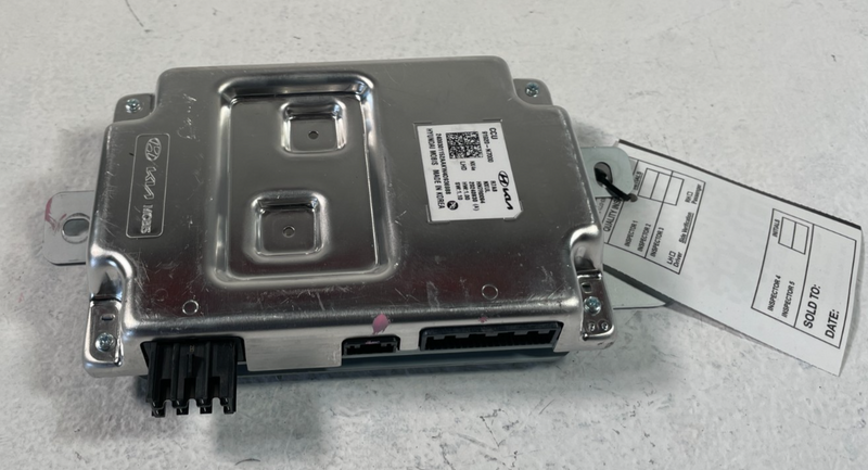 Load image into Gallery viewer, 2025 HYUNDAI TUCSON CCU CENTRAL COMMUNICATION CONTROL MODULE 2.5L # 105917
