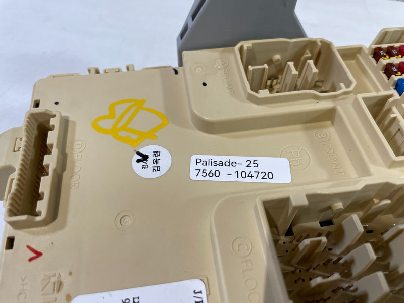 Load image into Gallery viewer, 2020 - 2022 HYUNDAI PALISADE FUSE RELAY CABIN JUNCTION BOX 91951-S8661 # 104720
