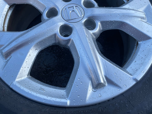 HONDA HR-V LX SEDAN FWD 17'' INCH WHEEL RIM W/ TIRE 2.0L (ONLY#1) 23-25 # 105521