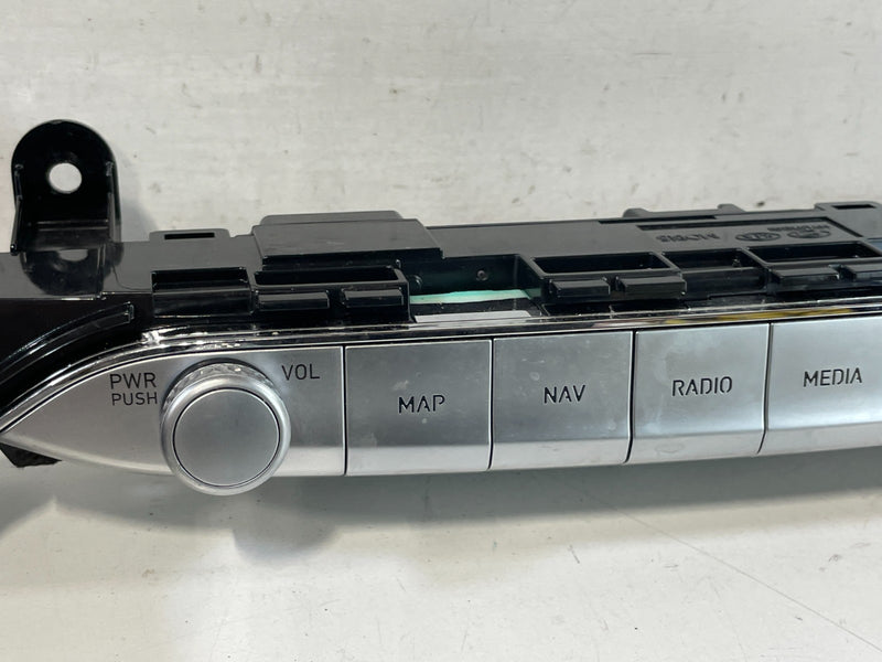 Load image into Gallery viewer, 20-22 HYUNDAI PALISADE RADIO AUDIO MEDIA CONTROL SWITCH PANEL W/ NAV # 102145

