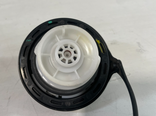 04-25 HYUNDAI PALISADE ELANTRA GENESIS G70 REAR FUEL GAS TANK FILLER CAP
