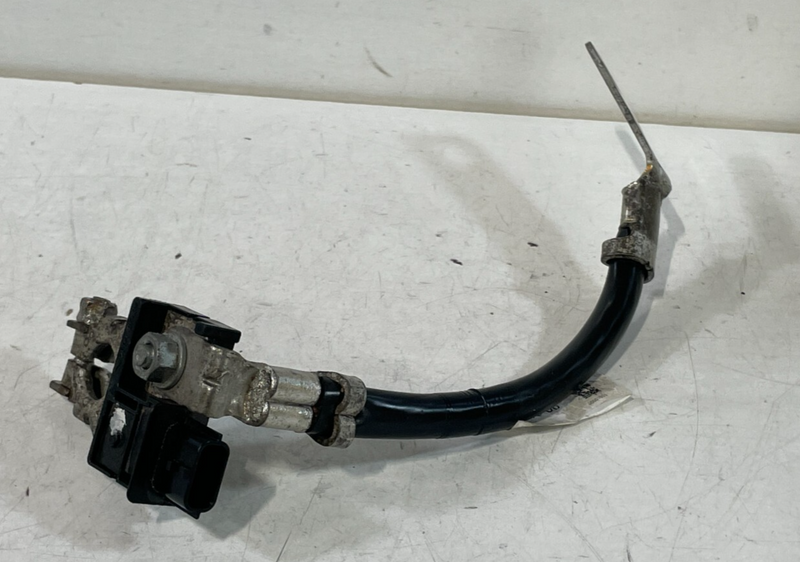 Load image into Gallery viewer, INFINITI Q60 NEGATIVE BATTERY FUSE FUSIBLE LINK TERMINAL W/ CABLE 2.0L # 92943
