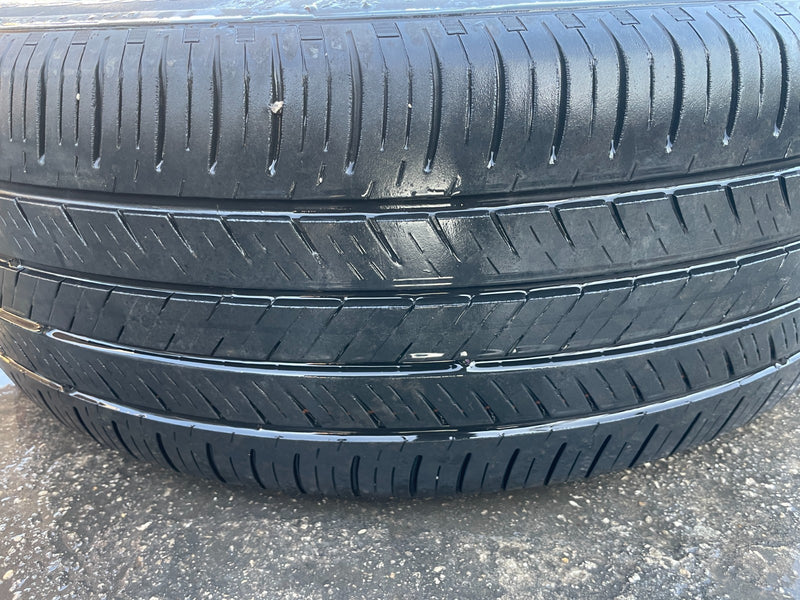 Load image into Gallery viewer, HONDA HR-V LX SEDAN FWD 17'' INCH WHEEL RIM W/ TIRE 2.0L (ONLY#1) 23-25 # 105521
