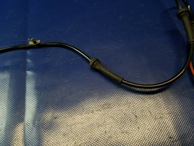 Load image into Gallery viewer, 2007 - 2008 INFINITI G35, 2008 - 2010 G37 FRONT ABS WHEEL SPEED SENSOR # 51464
