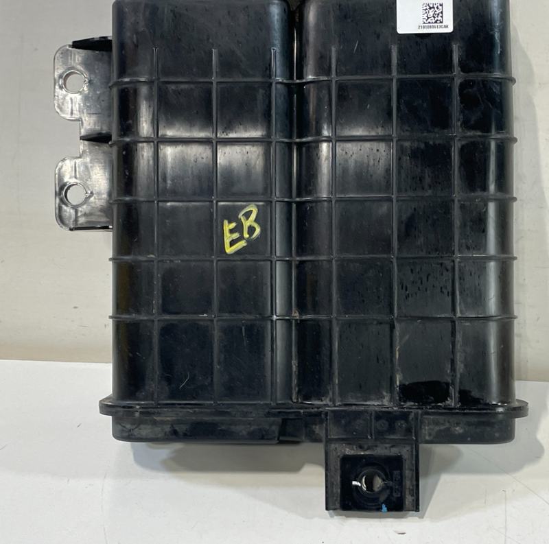 Load image into Gallery viewer, 2021 - 2025 HYUNDAI ELANTRA FUEL GAS VAPOR EMISSION CHARCOAL CANISTER # 101809
