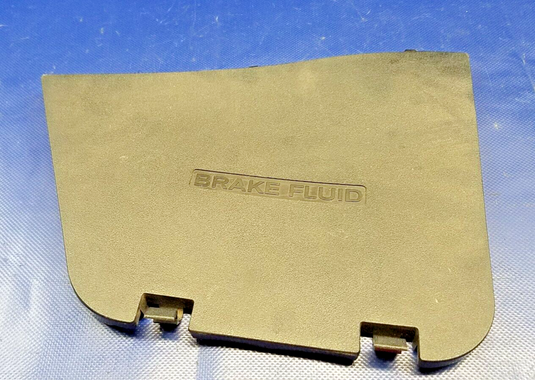 2014-2024 INFINITI Q50, 17-22 Q60 LEFT DRIVER SIDE BRAKE FLUID COVER LID