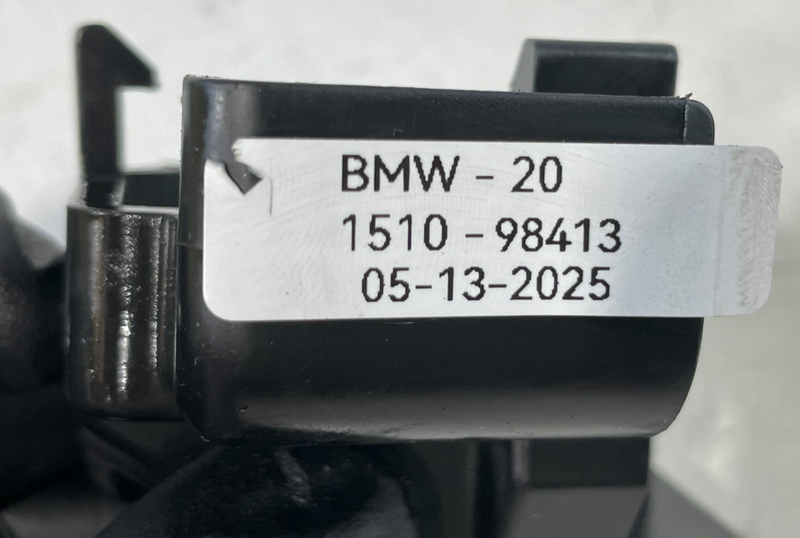 Load image into Gallery viewer, 2019 - 2024 BMW 330e 330i POSITIVE TERMINAL BATTERY MOUNT BRACKET COVER # 98413
