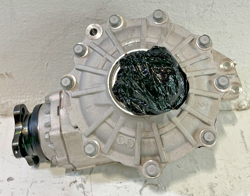 Load image into Gallery viewer, 2019-2023 GENESIS G70 RWD FRONT AXLE DIFFERENTIAL CARRIER 3K MILES 2.0L # 104347

