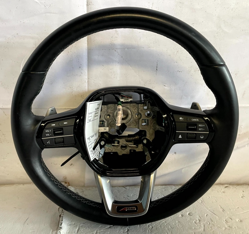 Load image into Gallery viewer, 23-25 ACURA INTEGRA STEERING WHEEL BLACK LEATHER W/ CONTROL SWITCHES 1.5L 106706
