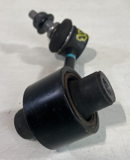 2022 - 2025 HYUNDAI TUCSON AWD REAR LEFT STABILIZER SWAY BAR END LINK