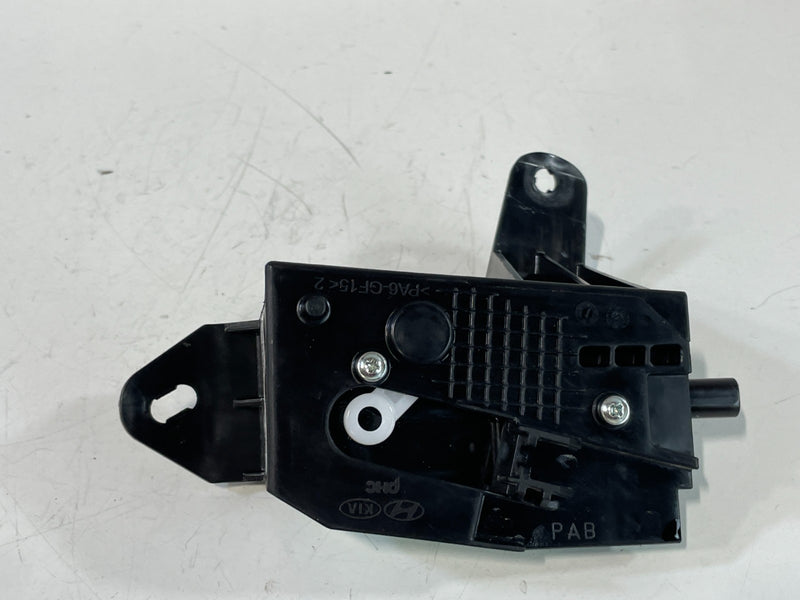 Load image into Gallery viewer, 2020-2022 HYUNDAI PALISADE FUEL GAS TANK DOOR LATCH LOCK ACTUATOR MODULE #102361
