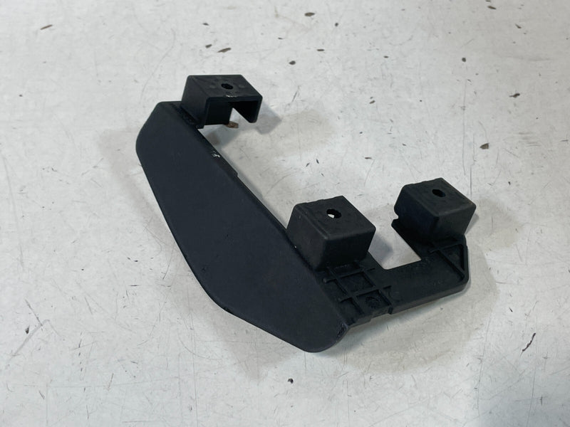 Load image into Gallery viewer, 20-22 HYUNDAI PALISADE REAR LEFT BLIND SPOT RADAR SENSOR MODULE BRACKET # 99160
