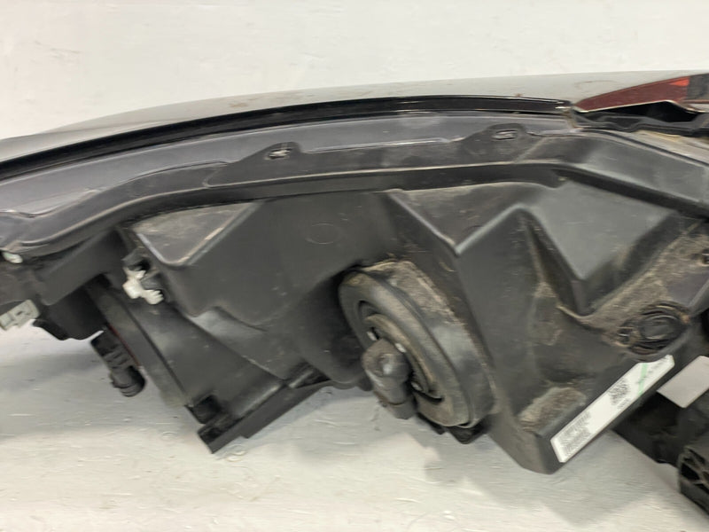 Load image into Gallery viewer, 2019-2022 HONDA HR-V LEFT SIDE HALOGEN W/O LED HEADLIGHT HEADLAMP # IG15-HDU975
