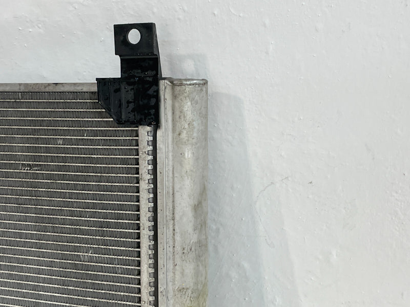 Load image into Gallery viewer, 16-21 INFINITI Q50 17-22 Q60 AC A/C CONDENSER ASSEMBLY 3.0L 92100-5CF0A # 92761
