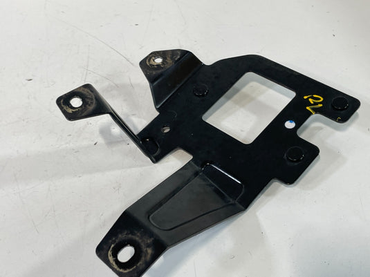 20-22 HYUNDAI PALISADE REAR LEFT DRIVER BLIND SPOT RADAR SENSOR BRACKET