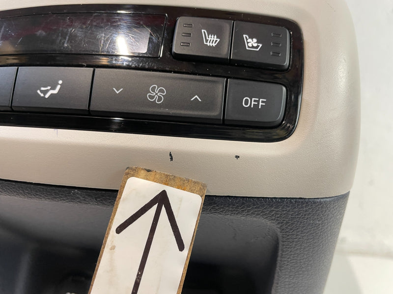 Load image into Gallery viewer, 23-25 HYUNDAI PALISADE REAR CENTER CONSOLE AIR VENT GRILLE PANEL ASSEMBLY 105186
