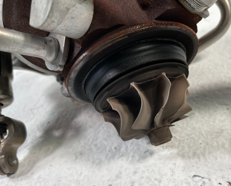 Load image into Gallery viewer, 2019-2025 BMW 330i 330e G20 ENGINE EXHAUST TURBO TURBOCHARGER ASSY 2.0L # 106351
