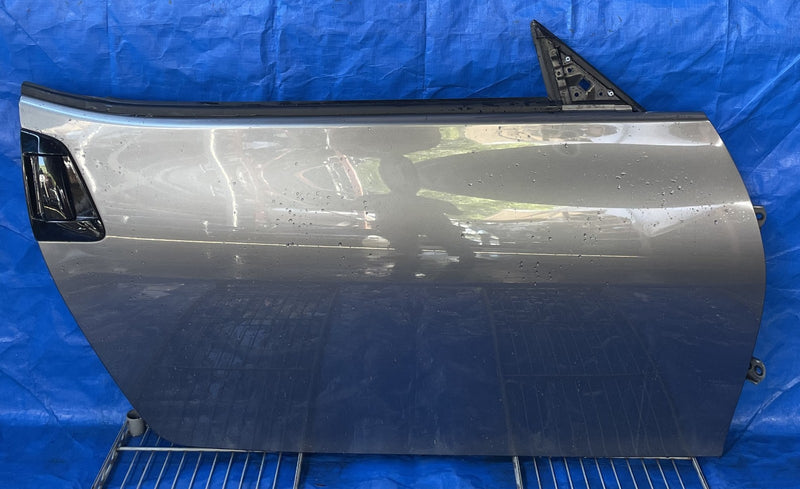 Load image into Gallery viewer, 2009-2020 NISSAN 370Z COUPE RIGHT PASSENGER DOOR ASSEMBLY GRAY KAD # ML5-DRC1445
