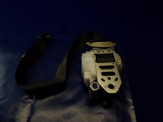 2007-2015 INFINITI G25 G35 G37 Q40 FRONT RIGHT SIDE SEAT BELT RETRACTOR