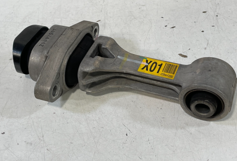 Load image into Gallery viewer, HYUNDAI ELANTRA KONA VELOSTER ENGINE MOTOR MOUNT TORQUE ARM ROLL ROD 2.0L #99329

