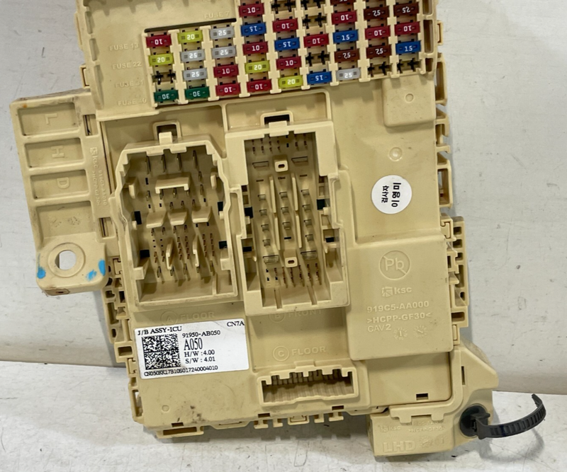 Load image into Gallery viewer, 2021 - 2023 HYUNDAI ELANTRA FUSE RELAY CABIN JUNCTION BOX 91950-AB050 # 99311
