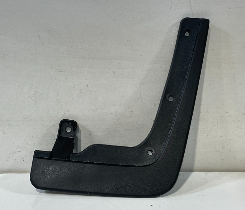 Load image into Gallery viewer, 2021-2023 HYUNDAI SANTA FE FRONT LEFT DRIVER SIDE MUD SPLASH FLAP GUARD # 101874
