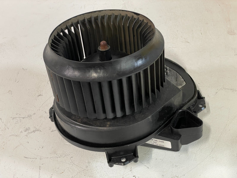 Load image into Gallery viewer, ⭐⭐ 2017 - 2019 INFINITI QX30 AC A/C HEATER BLOWER W/ FAN MOTOR 27120-5DF0B ⭐⭐
