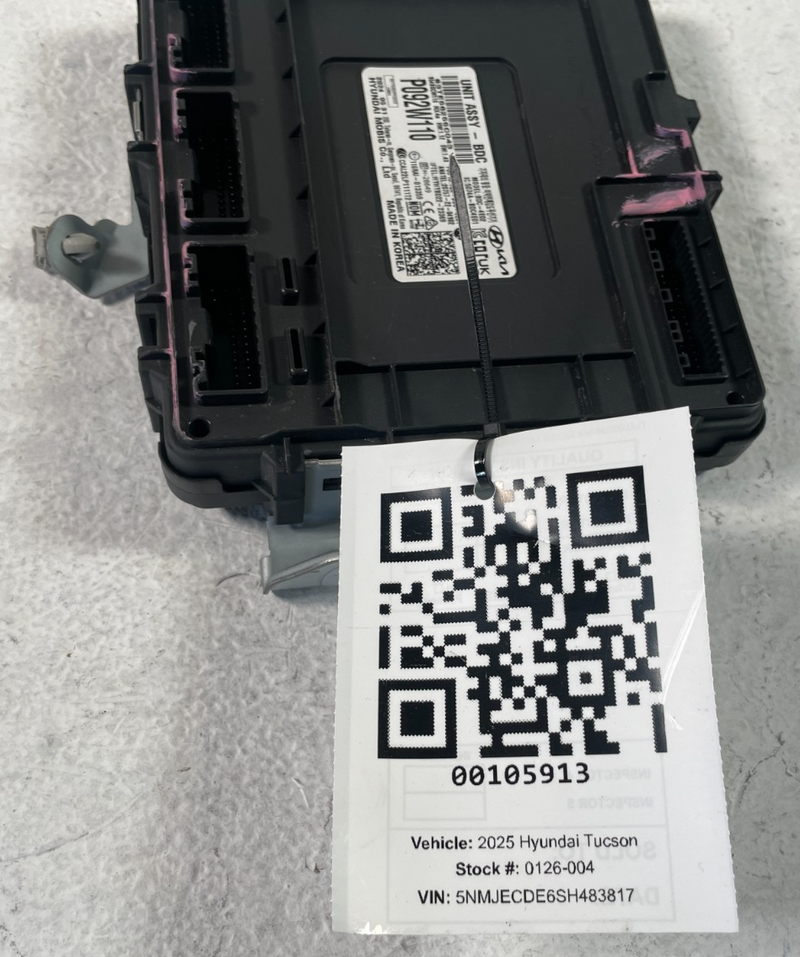 Load image into Gallery viewer, 2025 HYUNDAI TUCSON AWD ENGINE &amp; BODY CONTROL MODULE ECM BCM W/ KEY FOB # 105913

