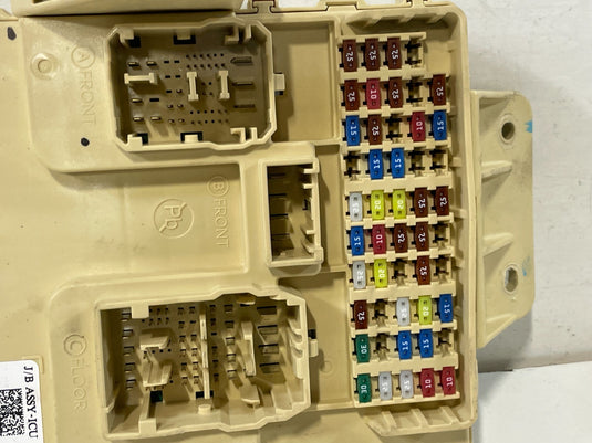 2021-2023 HYUNDAI SANTA FE CABIN JUNCTION FUSE RELAY BOX 91905-S2050