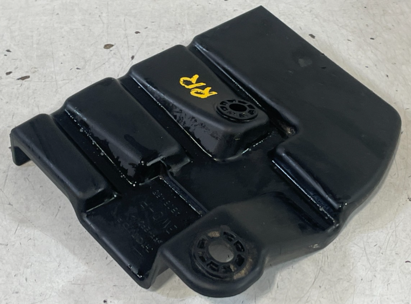 Load image into Gallery viewer, 23-25 HONDA HR-V REAR RIGHT QUARTER WHEELHOUSE LINER EXTENSION SHIELD # 100679
