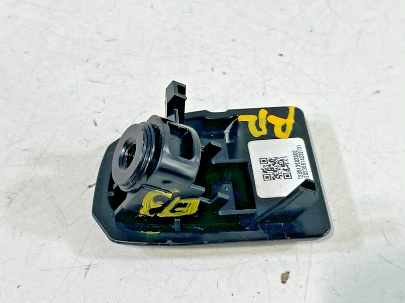 Load image into Gallery viewer, 2023-2025 HONDA HR-V FRONT &amp; REAR RIGHT PASSENGER SIDE OUTER HANDLE CAP # 98953
