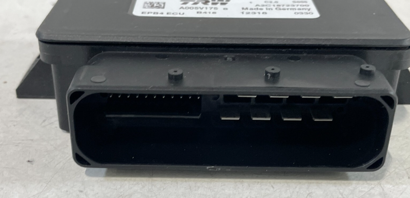 Load image into Gallery viewer, 19-20 INFINITI QX50 ELECTRIC PARKING BRAKE MODULE EPB ECU 36032-5NA0A # 98851
