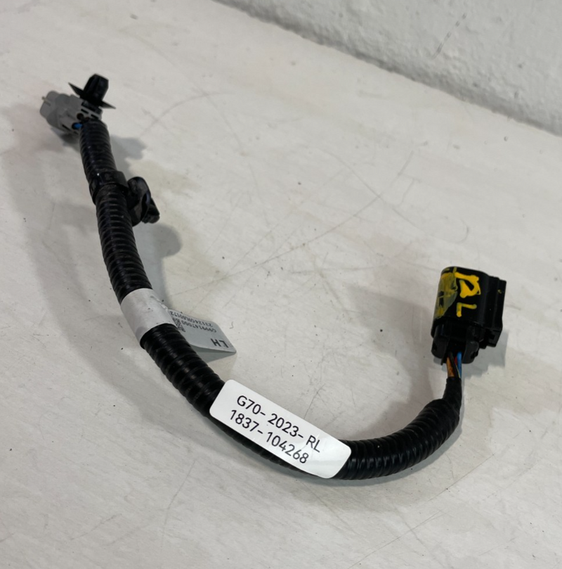 Load image into Gallery viewer, 21-23 GENESIS G70 REAR LEFT BUMPER WIRE WIRING HARNESS CABLE G9991-47000 #104268
