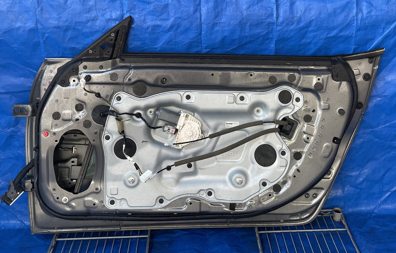 Load image into Gallery viewer, 2009-2020 NISSAN 370Z COUPE RIGHT PASSENGER DOOR ASSEMBLY GRAY KAD # ML5-DRC1445
