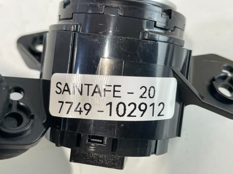 Load image into Gallery viewer, 2019-2020 HYUNDAI SANTA FE ENGINE START STOP IGNITION SWITCH BUTTON # 102912
