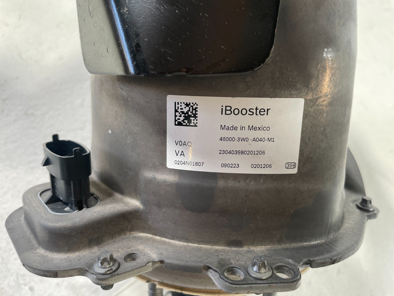 Load image into Gallery viewer, 23-25 HONDA HR-V FWD POWER MASTER BRAKE BOOSTER W/ MASTER CYLINDER 2.0L # 105487

