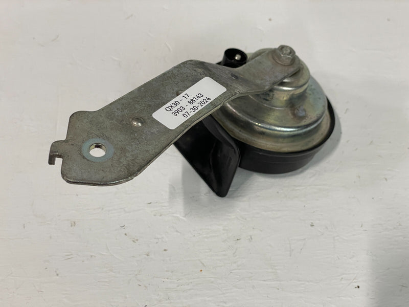 Load image into Gallery viewer, 2017-2019 INFINITI QX30 LOW PITCH TONE HORN SIGNAL ALARM W/ BRACKET OEM # 88143
