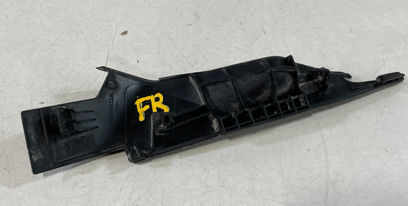 Load image into Gallery viewer, 2022-2025 HONDA CIVIC FRONT RIGHT WINDSHIELD WIPER COWL TRIM PANEL COVER # 95866

