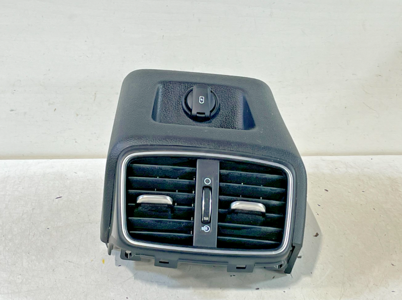 Load image into Gallery viewer, 19-23 GENESIS G70 CENTER CONSOLE OUTLET A/C AIR VENT GRILLE COVER TRIM # 101019
