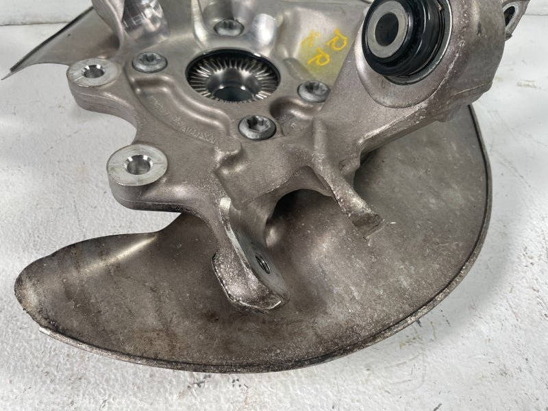 Load image into Gallery viewer, 2021-2025 BMW G82 M4 M3 M2 REAR RIGHT SIDE SPINDLE KNUCKLE W/ HUB 3.0L # 105727
